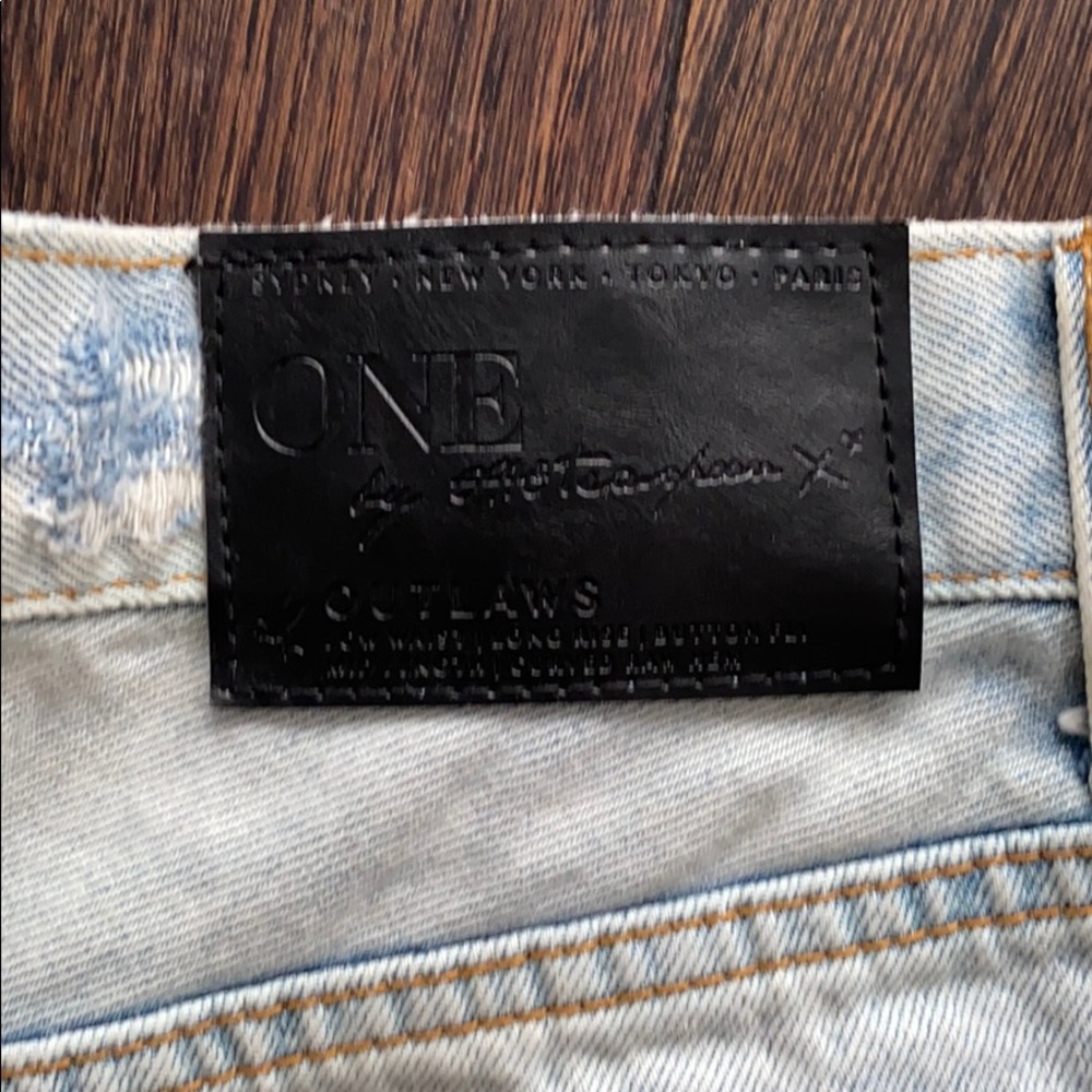 One Teaspoon Shorts - Picture 3 of 4